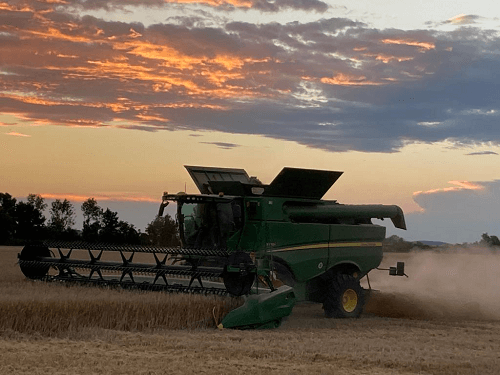 Mähdrescher John Deere S 770i mit Vario Schneidwerk